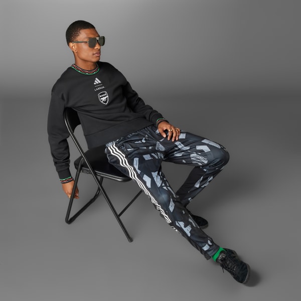 สีดำ เสื้อวอร์มคอกลมผ้าทอสองหน้า Arsenal x Labrum Seasonal