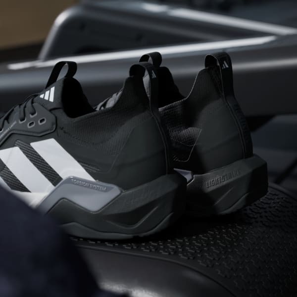 アディダス ラピッドムーブ ADV 2 HIIT トレーニング アディダス ラピッドムーブ ADV 2 HIIT トレーニング