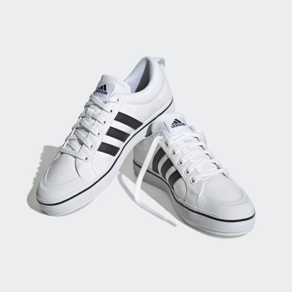 White Bravada 2.0 Lifestyle Skateboarding Canvas Shoes