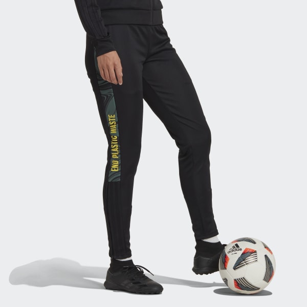 cerná Sportovní kalhoty Tiro RFTO TA018