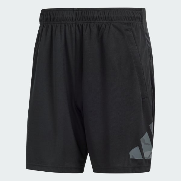 Schwarz Train Essentials Seasonal Big Logo Shorts