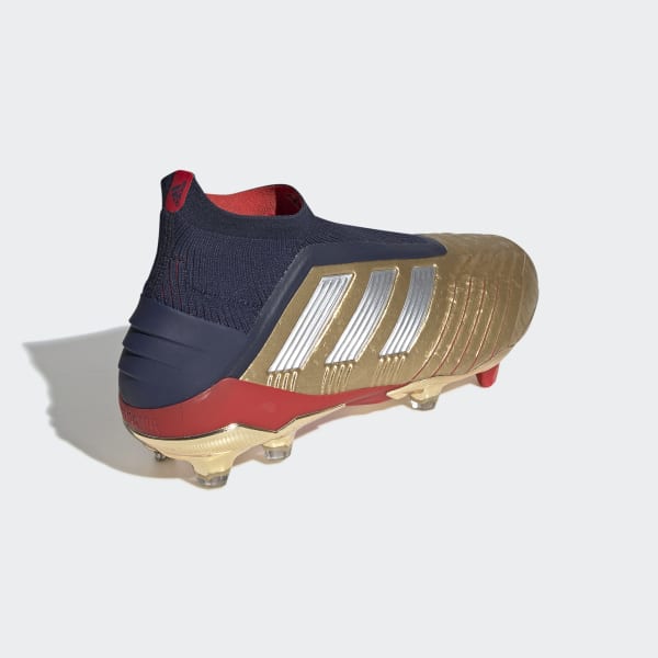 adidas predator negras y doradas