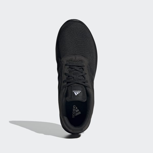 Hitam Sepatu Coreracer