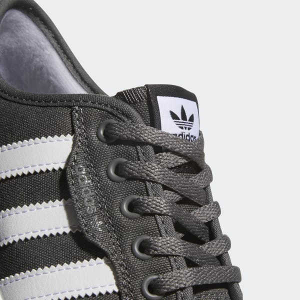 adidas originals seeley trainers