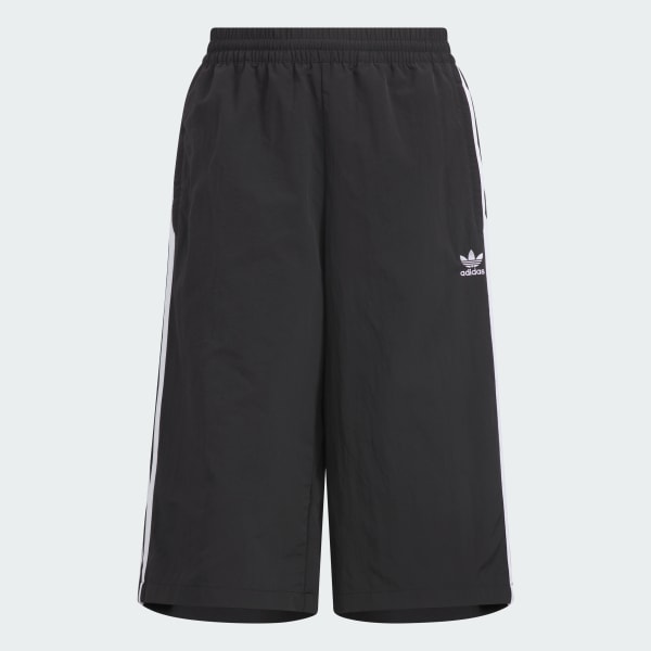 Black Capri Shorts