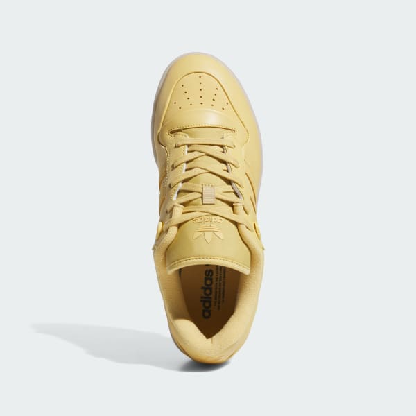 Beige Zapatilla Rivalry Low
