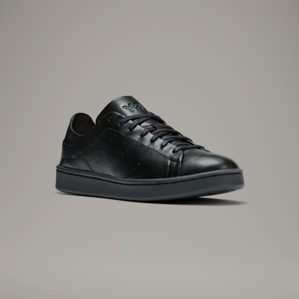 Adidas originals stan smith triple black hotsell