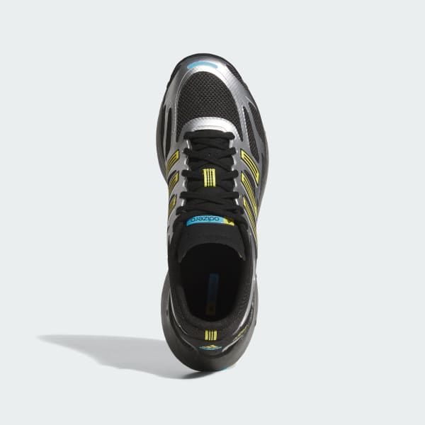 Hitam Sepatu Adizero Aruku