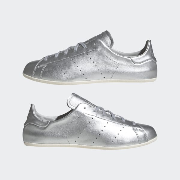 adidas Stan Smith フリンジ付きシューズ -