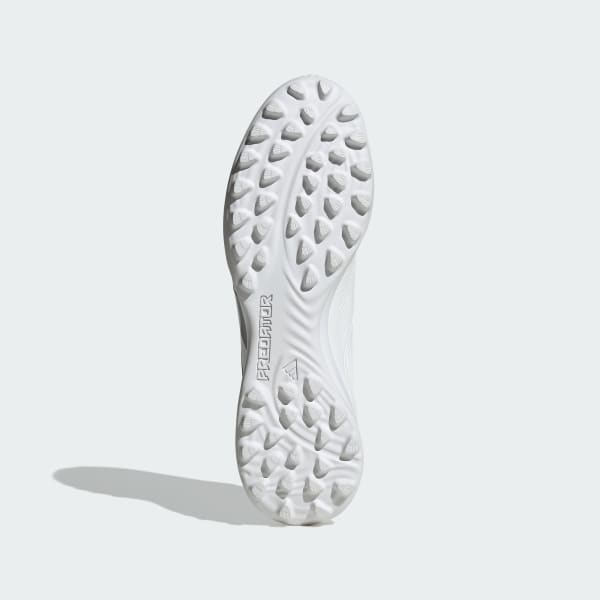 Predator 19.1 deals turf