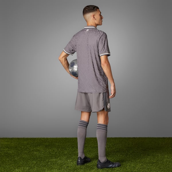 Castanho Camisola do Terceiro Equipamento 24/25 do Real Madrid
