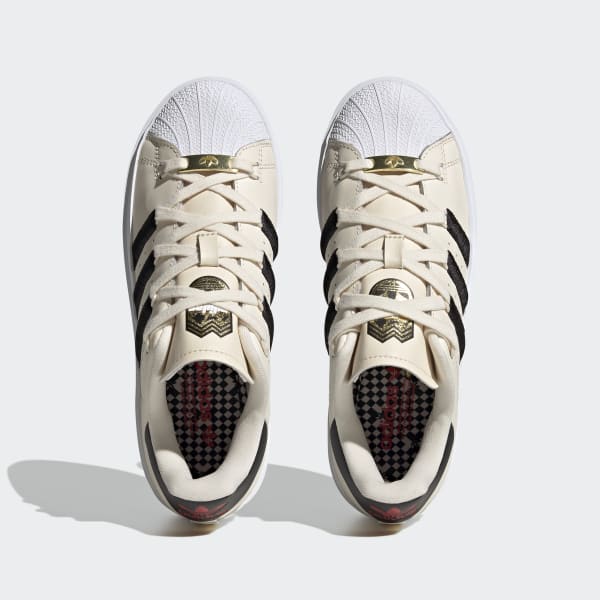 Beige Chaussure Superstar Bonega