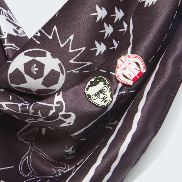 Hitam PINS & SCARF