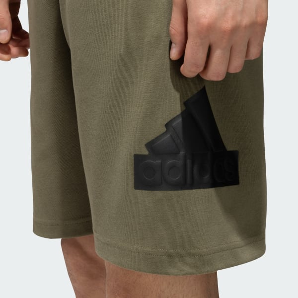 Green FUTURE ICONS BADGE OF SPORT SHORTS