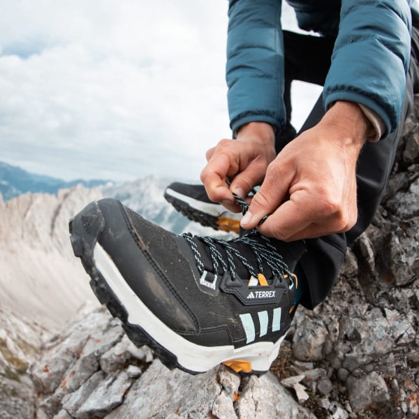 Siyah Terrex AX4 GORE-TEX Yürüyüş Ayakkabısı