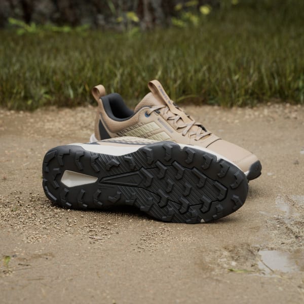 Brown Tracefinder Trail Running Shoes