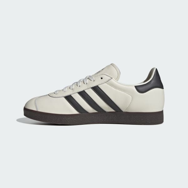 All white adidas gazelle mens online