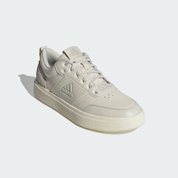 Beige Tenis Park Street