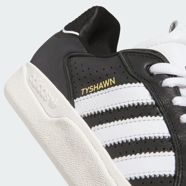 Tyshawn_Low_Shoes_Black_JQ1137