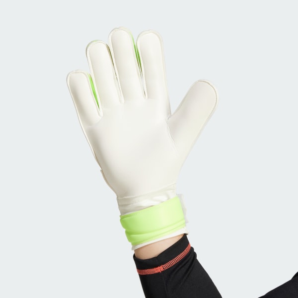 White Predator Training Goalkeeper Gloves