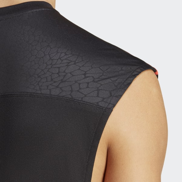 Svart Workout Base Sleeveless Tee