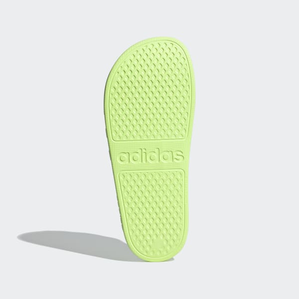 Adilette Aqua Slides