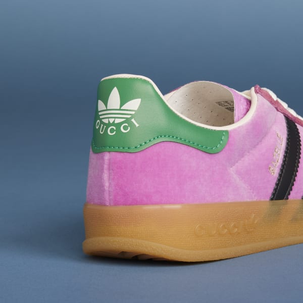 Rose Chaussure adidas x Gucci Gazelle femmes LYX83