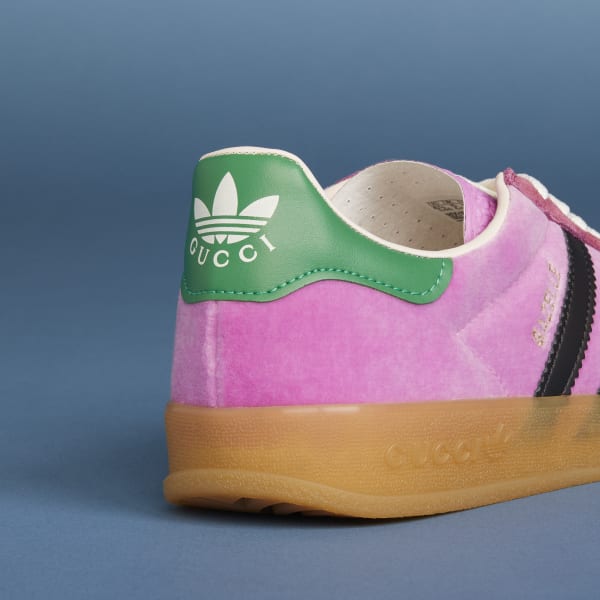 Pink Women's adidas x Gucci Gazelle Shoes LYX83