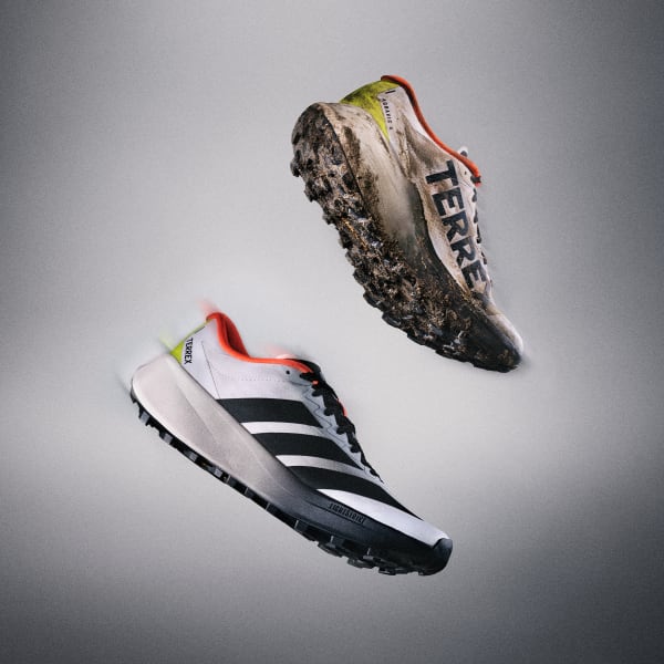 Weiss Terrex Agravic 4 Trail Running Schuh