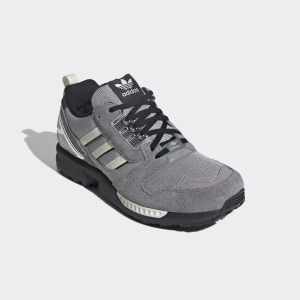 、。 adidas ZX 750 S Size 8 ID8855 od 63,00 €