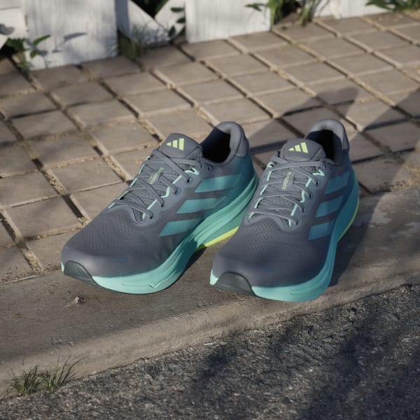 Negro Zapatillas de Running Supernova Rise 2