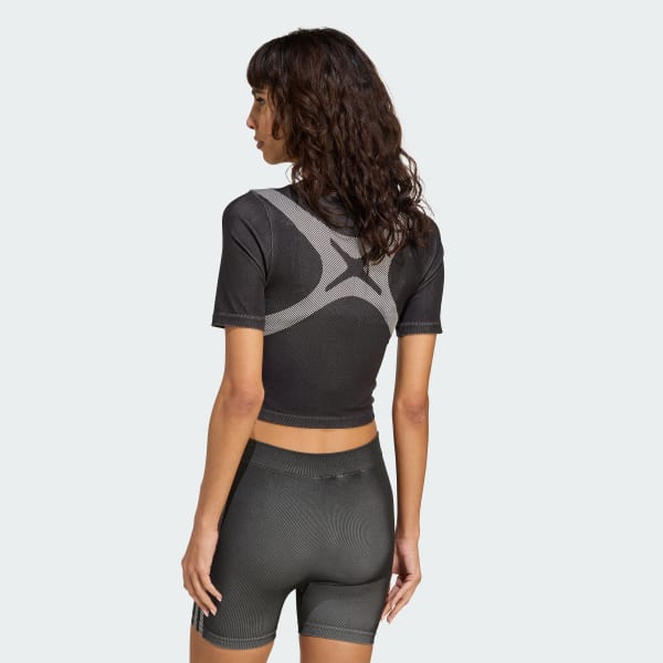 Black Seamless Techfit Baby Tee