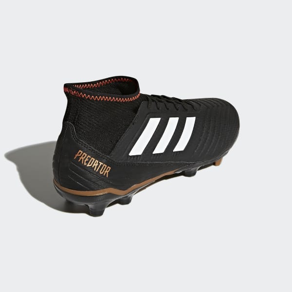 predator 18.3 negras