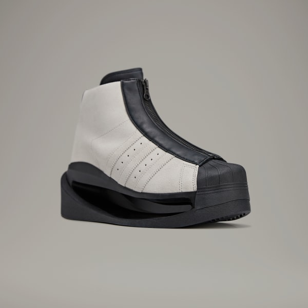 Grey Y-3 Gendo Pro Model