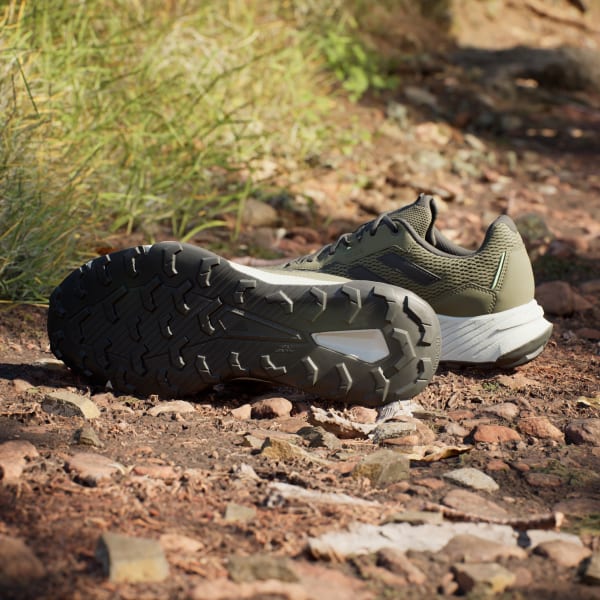 Green Tracefinder Trail Running Shoes