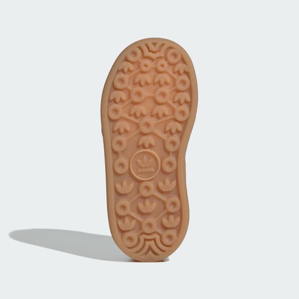 Negro TENIS GAZELLE INDOOR CON TIRA AJUSTABLE Y AGUJETAS ELÁSTICAS