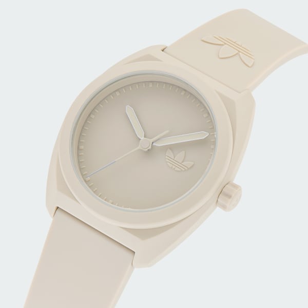 Beige Project Three Klokke