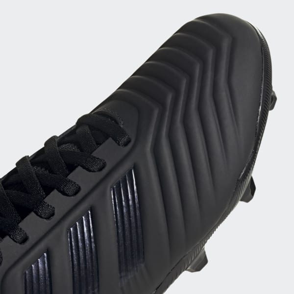 Black Predator 19.3 Firm Ground Boots