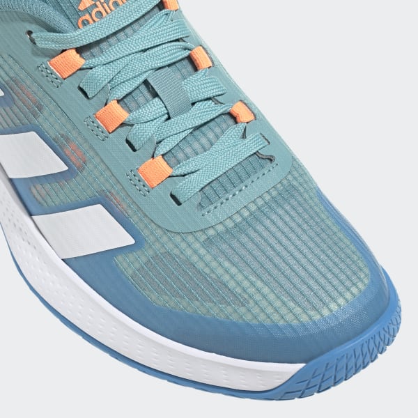 Lightweight woven upper
