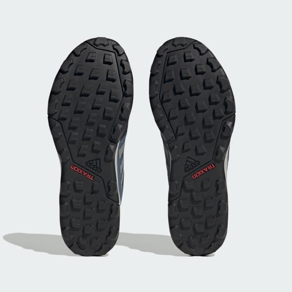 Adidas performance on sale terrex tracerocker
