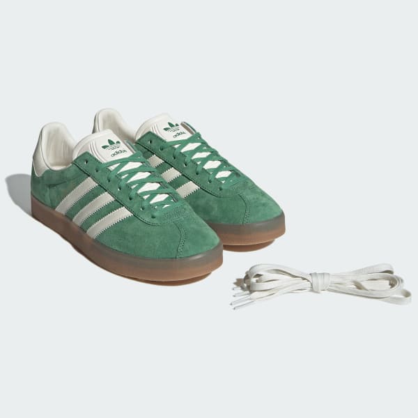Gazelle top green white