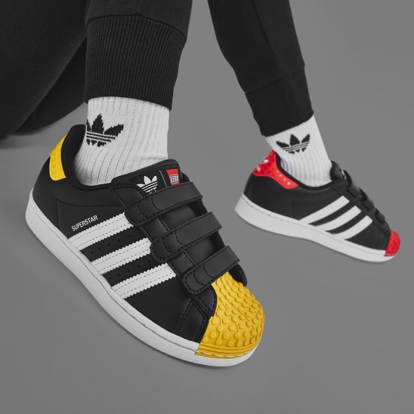ايادي متشابكة adidas Superstar x LEGO® Shoes ايادي متشابكة ايادي متشابكة adidas Superstar x LEGO® Shoes ايادي متشابكة