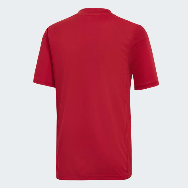red jersey soccer