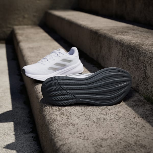 Blanc Chaussure Response