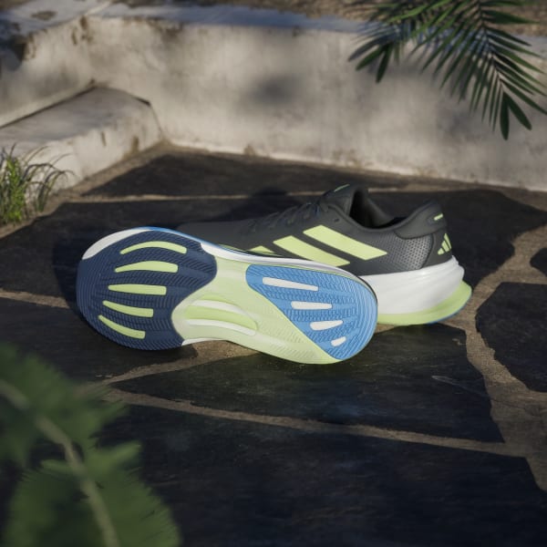 Negro Zapatillas de Running Supernova Rise 2