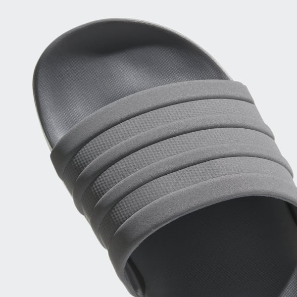 adilette mono