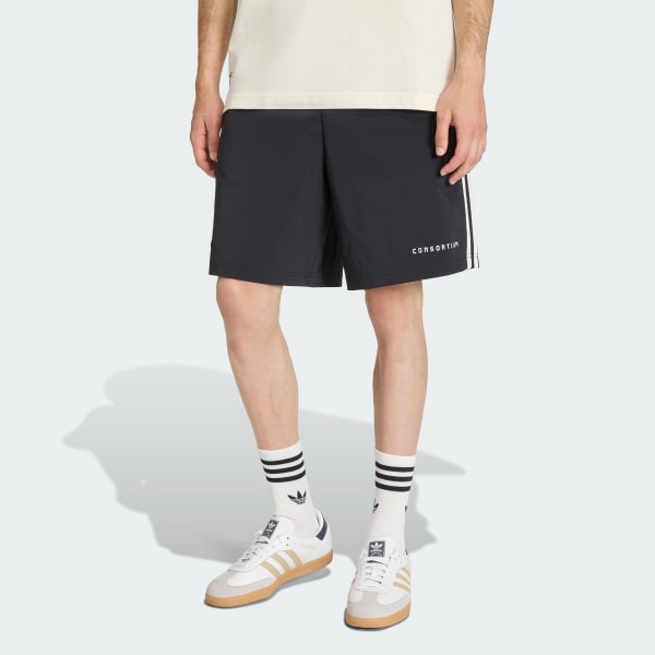 Svart SHORTS BY CONSORTIUM