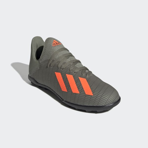 Adidas 19.3 cesped artificial top