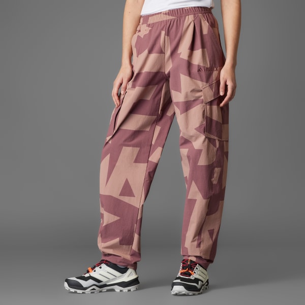 Burgundy Terrex Xploric Printed Cargobyxor