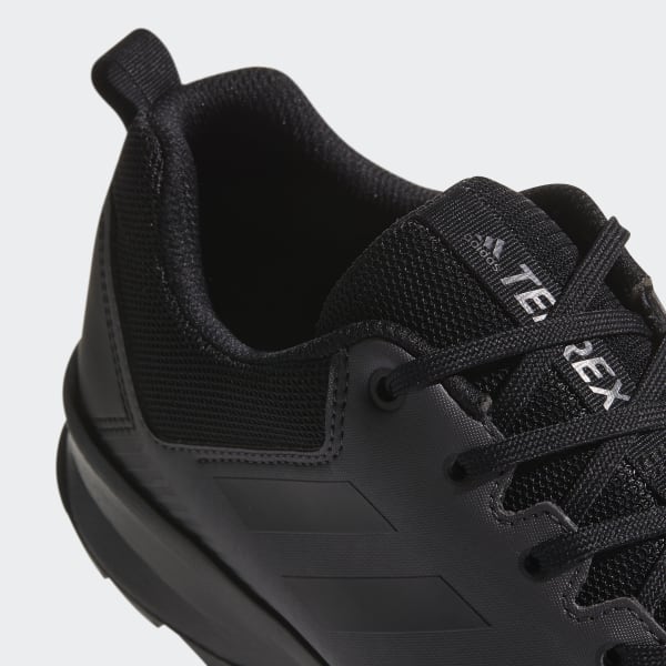 tenis terrex tracerocker
